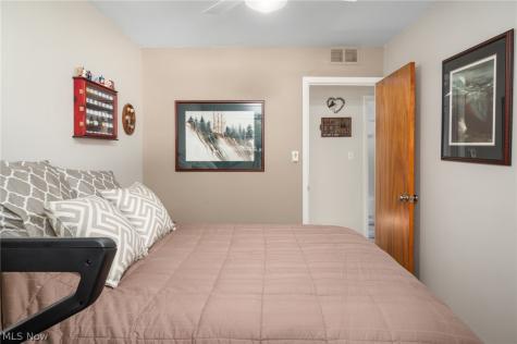2398 Chestnut Drive Westlake OH 44145