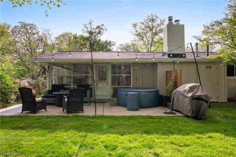 2398 Chestnut Drive Westlake OH 44145