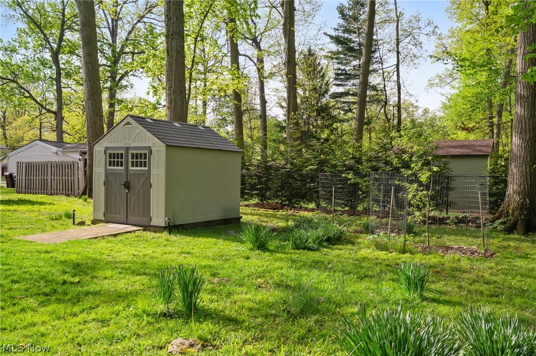 2398 Chestnut Drive Westlake OH 44145