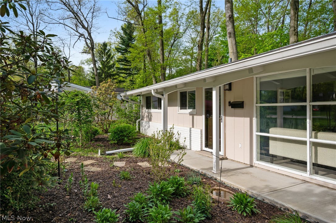 2398 Chestnut Drive Westlake OH 44145