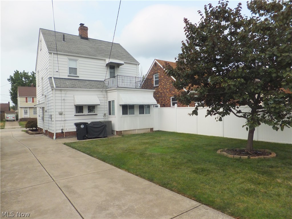 6905 Plainfield Avenue Cleveland OH 44144