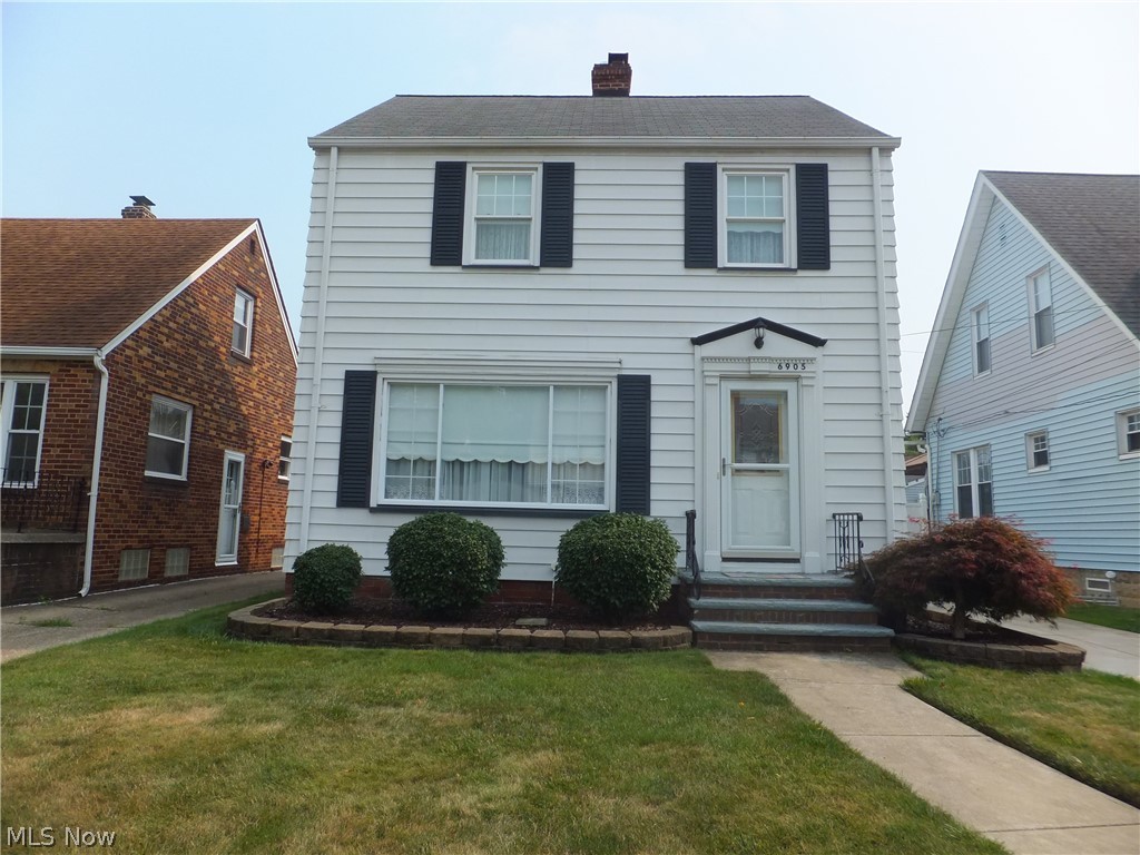 6905 Plainfield Avenue Cleveland OH 44144