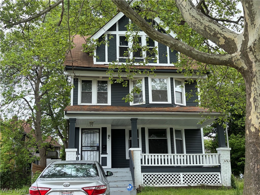 1105 Lakeview Road Cleveland OH 44108