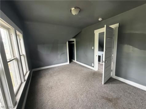 1105 Lakeview Road Cleveland OH 44108