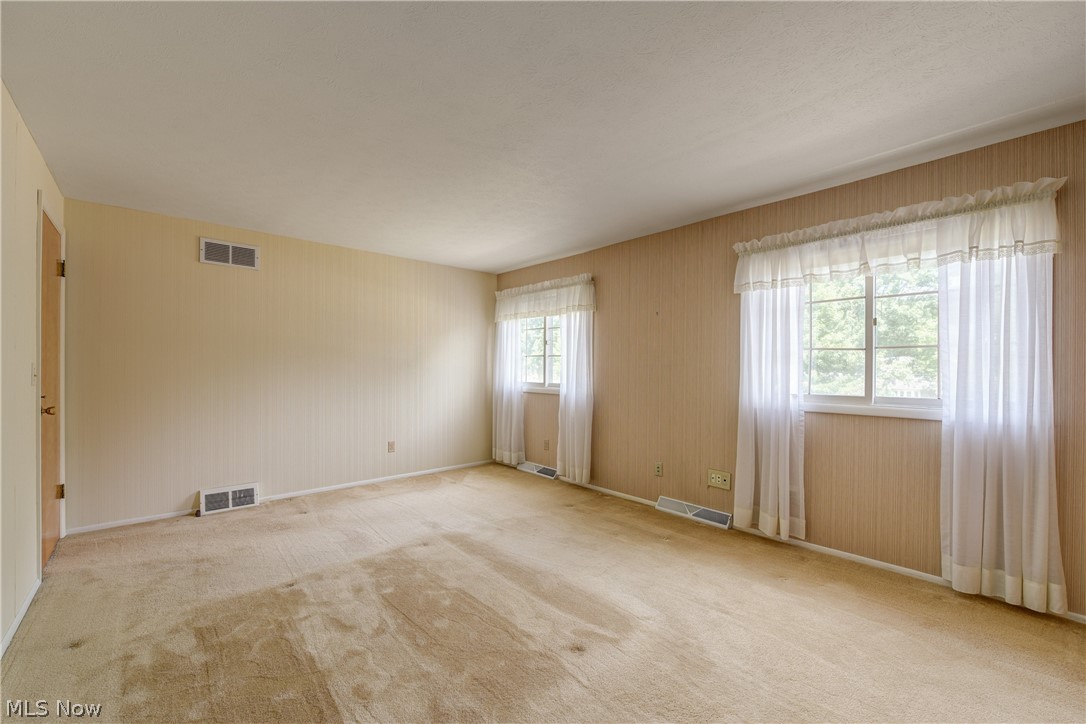 9470 Whitewood Road Brecksville OH 44141
