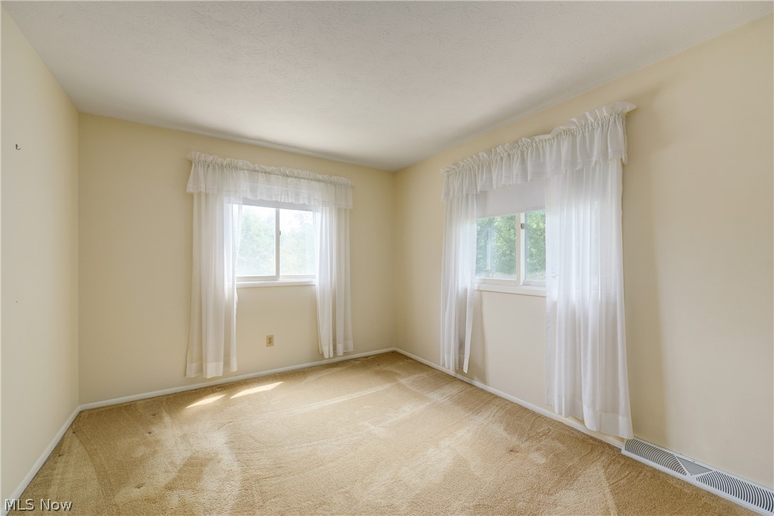 9470 Whitewood Road Brecksville OH 44141
