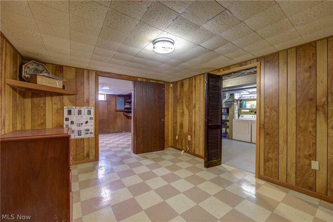 9470 Whitewood Road Brecksville OH 44141