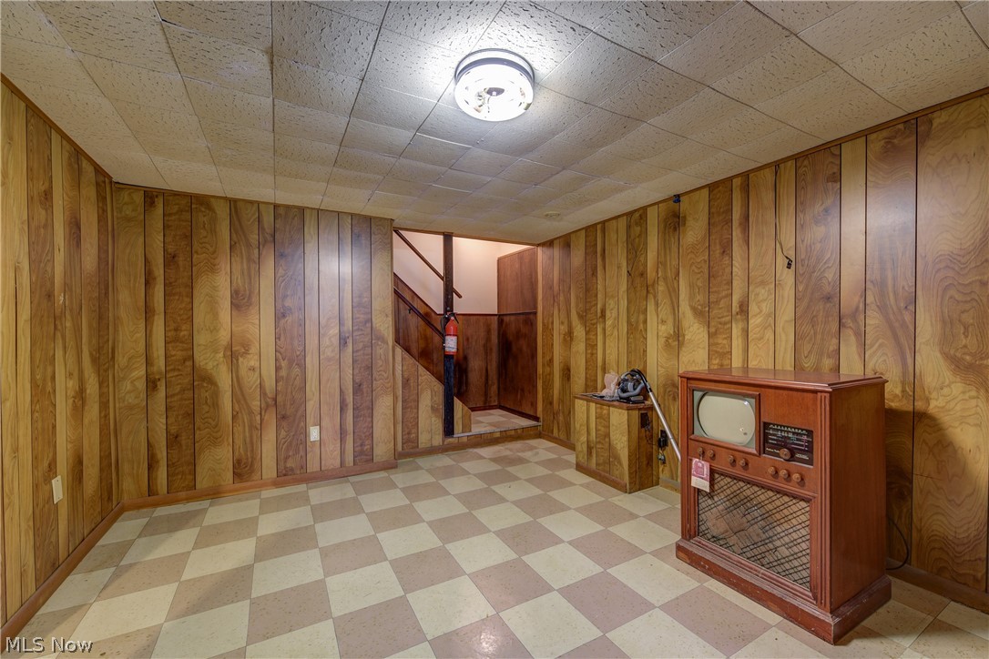 9470 Whitewood Road Brecksville OH 44141