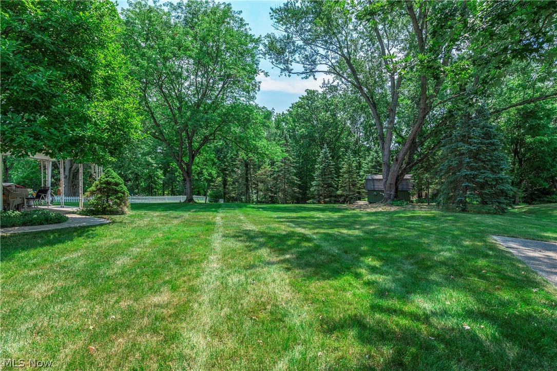 9470 Whitewood Road Brecksville OH 44141