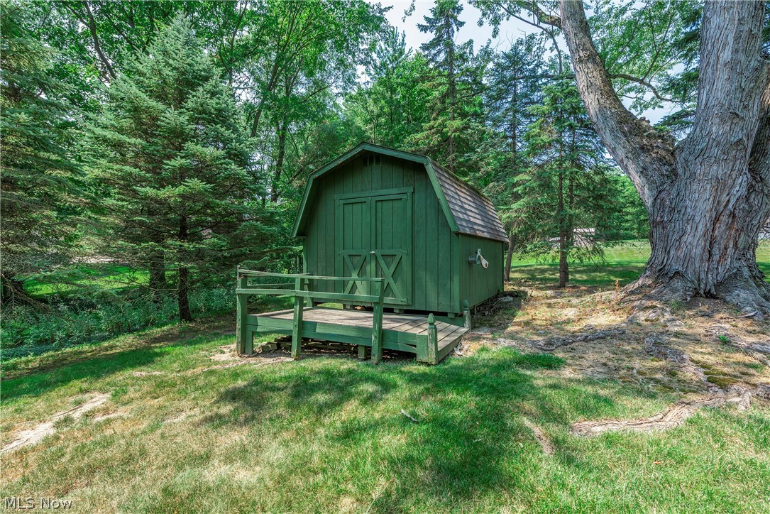 9470 Whitewood Road Brecksville OH 44141