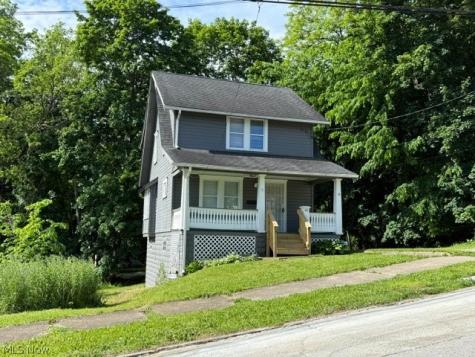 692 W Thornton Street Akron OH 44307