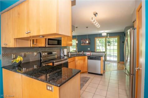 4456 Maplegrove Avenue Louisville OH 44641