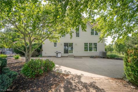 4456 Maplegrove Avenue Louisville OH 44641
