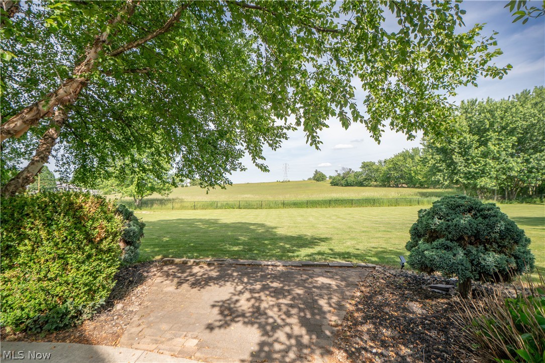 4456 Maplegrove Avenue Louisville OH 44641