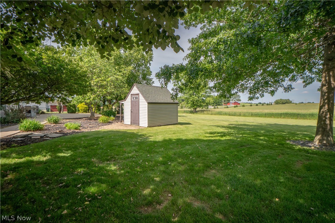 4456 Maplegrove Avenue Louisville OH 44641