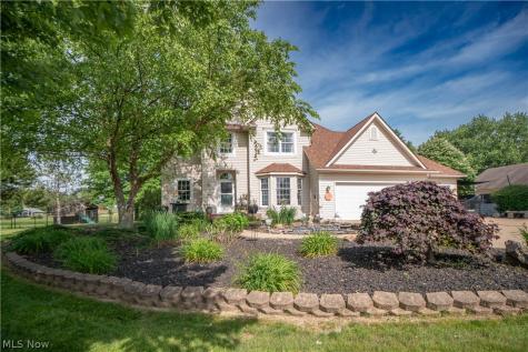 4456 Maplegrove Avenue Louisville OH 44641