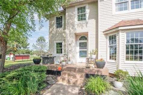 4456 Maplegrove Avenue Louisville OH 44641