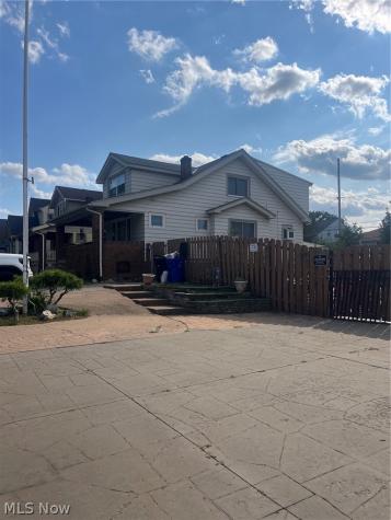 4306 W 58th Street Cleveland OH 44144
