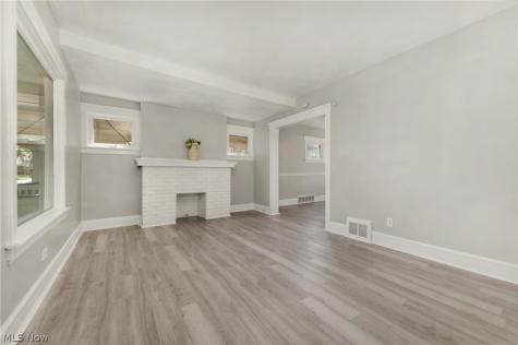 2024 W 99th Street Cleveland OH 44102