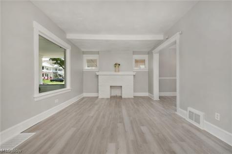 2024 W 99th Street Cleveland OH 44102
