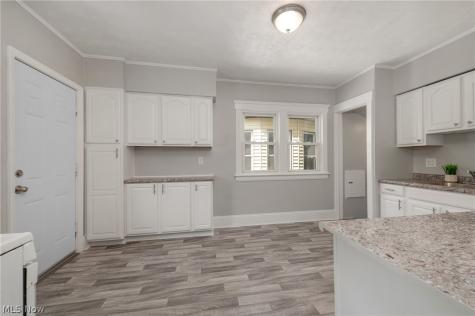 2024 W 99th Street Cleveland OH 44102