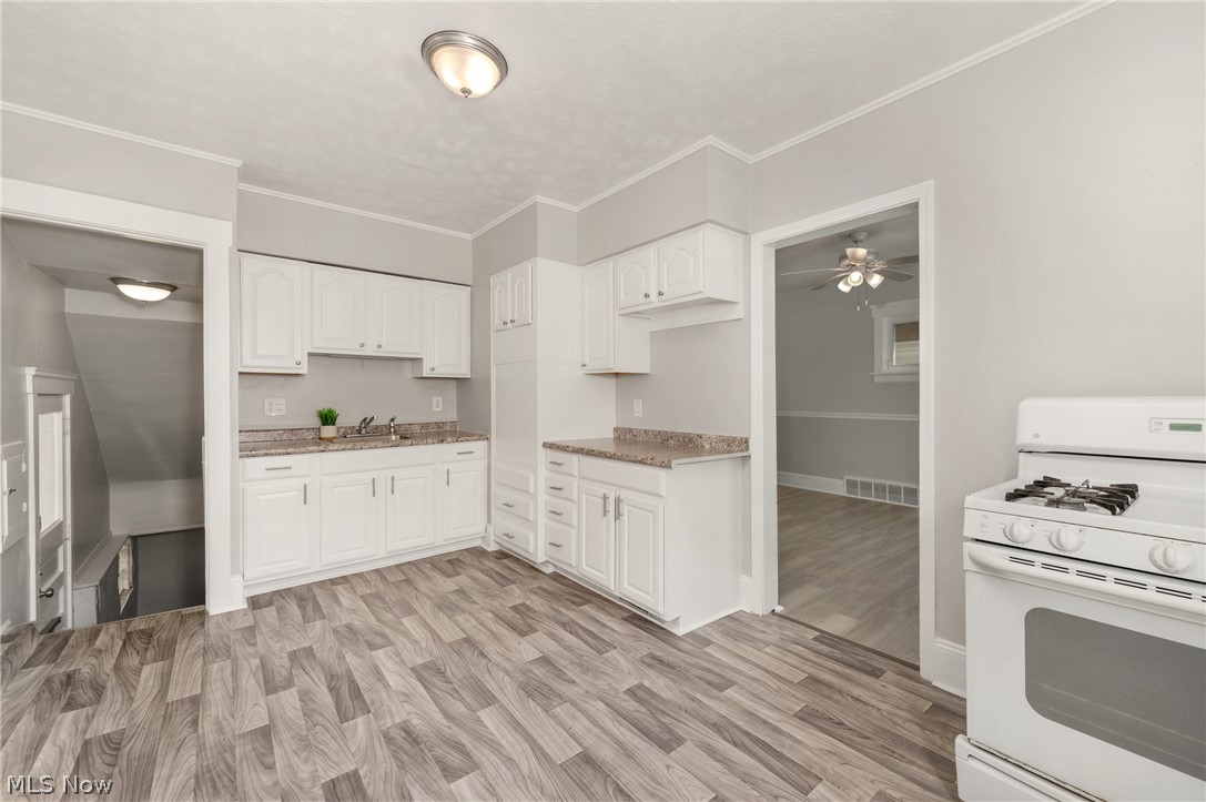 2024 W 99th Street Cleveland OH 44102