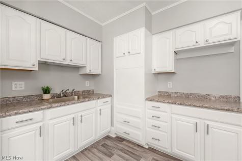 2024 W 99th Street Cleveland OH 44102