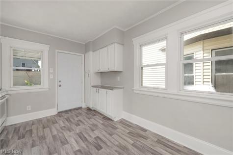 2024 W 99th Street Cleveland OH 44102