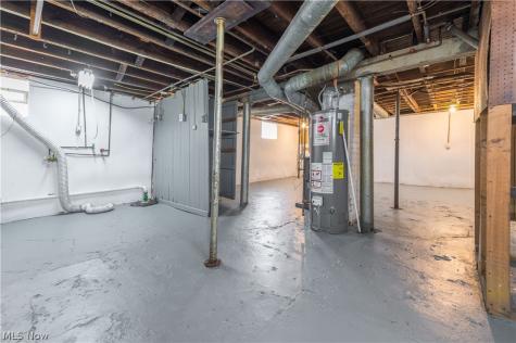 2024 W 99th Street Cleveland OH 44102