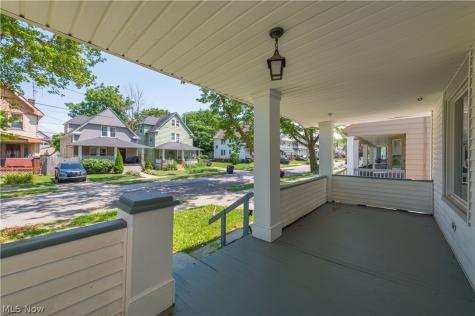 2024 W 99th Street Cleveland OH 44102