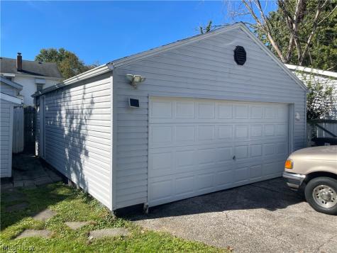 1234 Brown Street Akron OH 44301