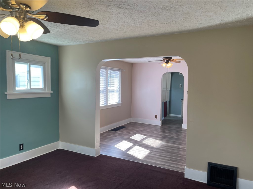 1234 Brown Street Akron OH 44301