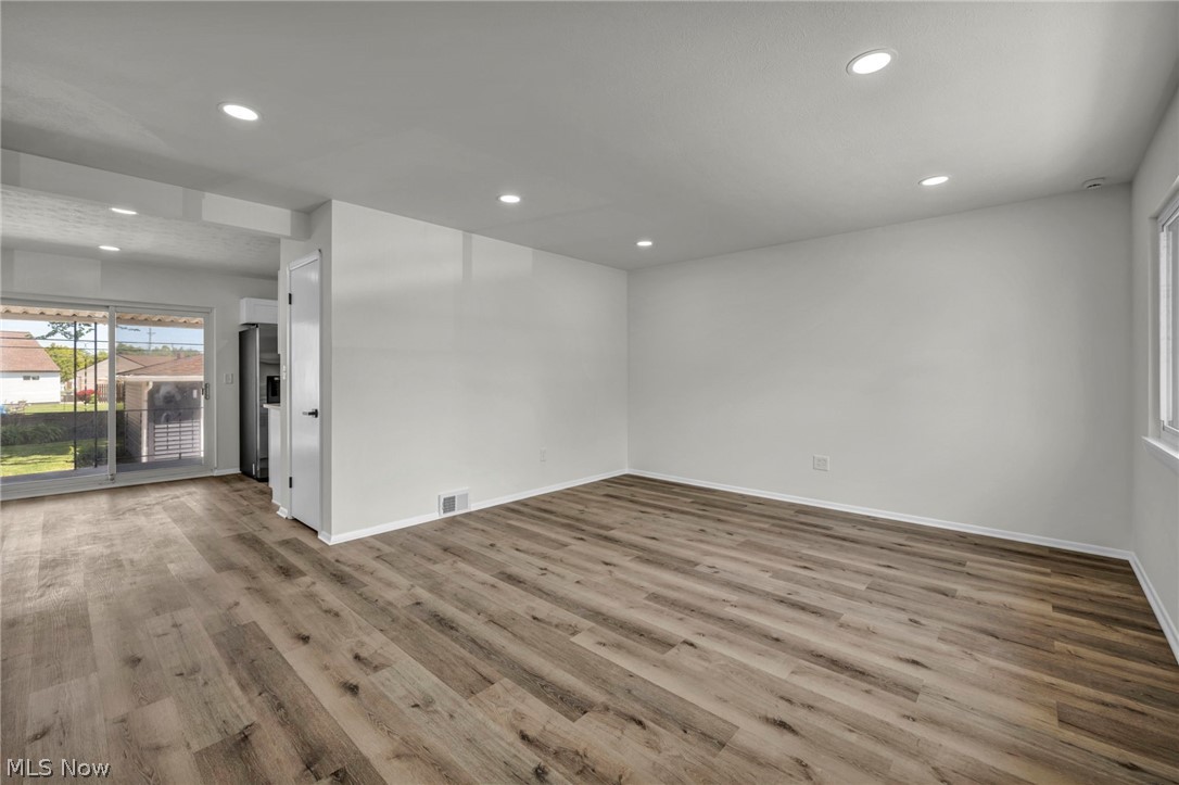 15424 Holland Road Brook Park OH 44142