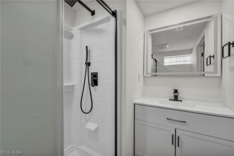 15424 Holland Road Brook Park OH 44142