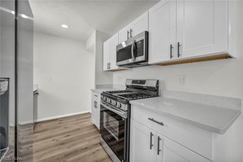 15424 Holland Road Brook Park OH 44142