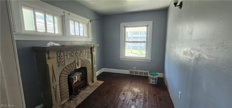 7705 New York Avenue Cleveland OH 44105