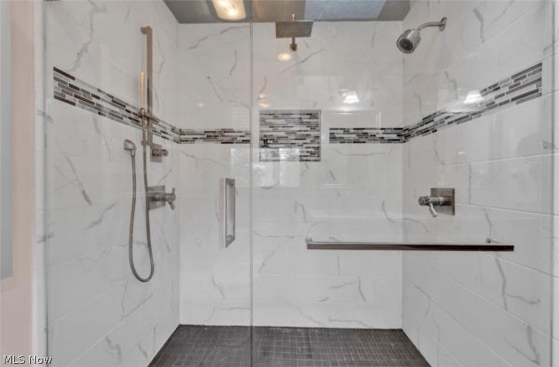 106 Lethbridge Circle Akron OH 44321