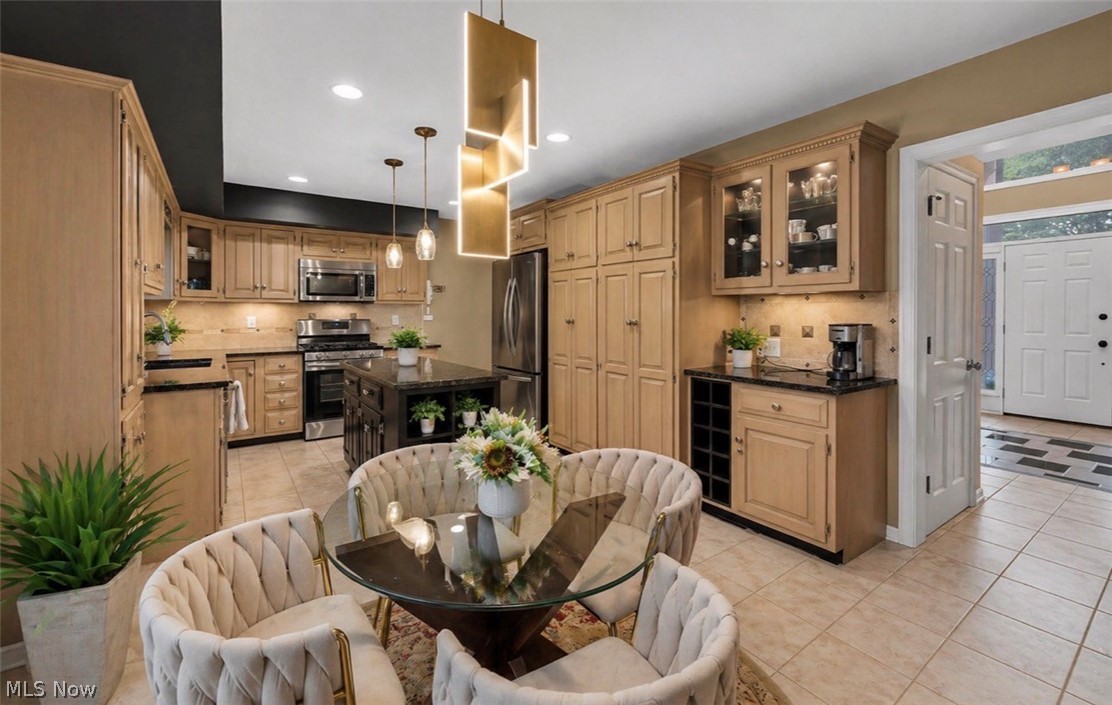 106 Lethbridge Circle Akron OH 44321