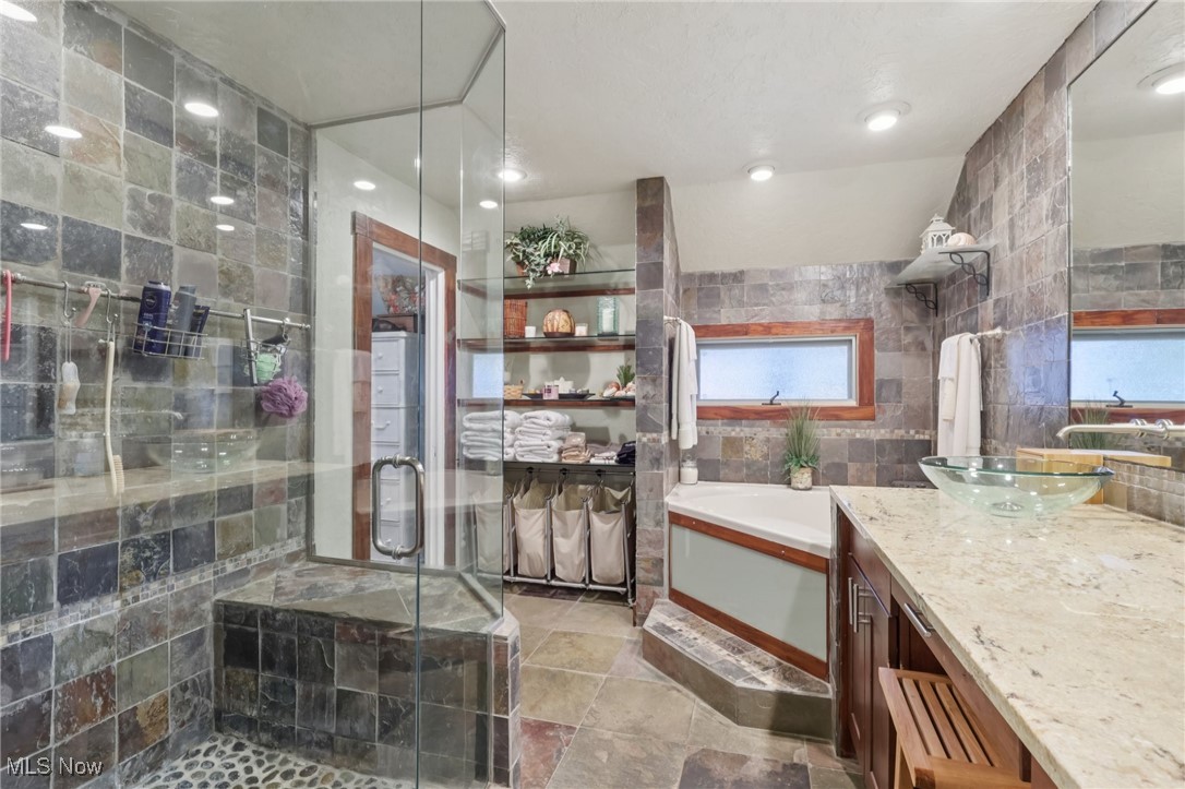 990 Shorewood Drive Medina OH 44256