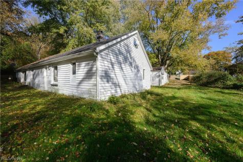 7583 N 4th Avenue Clinton OH 44216