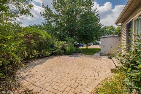 7540 Cheverton Circle NW Massillon OH 44646