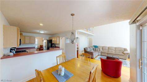 4898 Highland Place Court Richmond Heights OH 44143