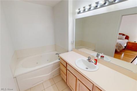 4898 Highland Place Court Richmond Heights OH 44143