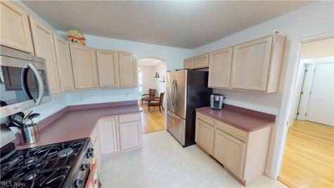 4898 Highland Place Court Richmond Heights OH 44143