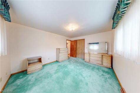 401 Linduff Avenue Steubenville OH 43952