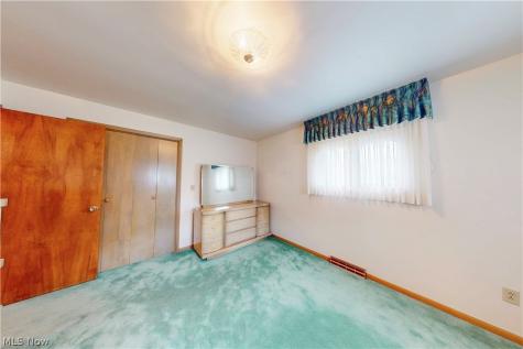 401 Linduff Avenue Steubenville OH 43952