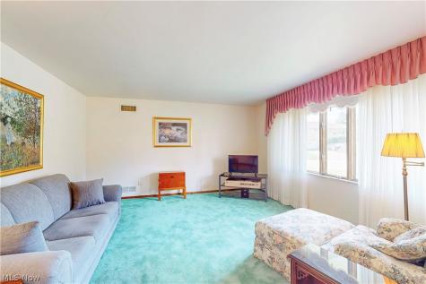 401 Linduff Avenue Steubenville OH 43952