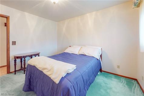 401 Linduff Avenue Steubenville OH 43952