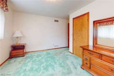 401 Linduff Avenue Steubenville OH 43952