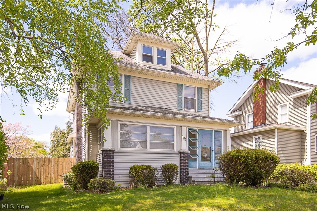 962 Woodward Avenue Akron OH 44310